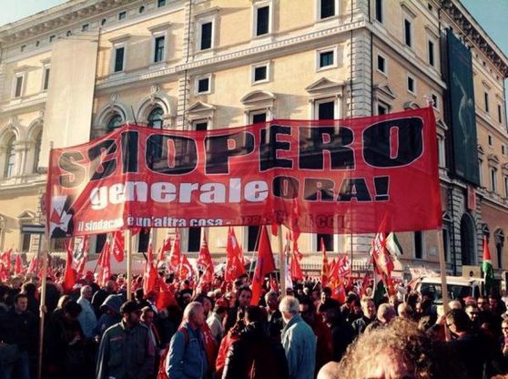 <strong>Cgil in piazza: al corteo studenti, nonni e bande musicali<br /></strong>