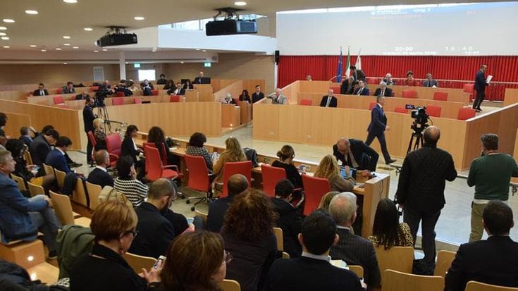 Giovanni XXIII, sul futuro del pediatrico di Bari è scontro anche sui banchi del Consiglio regionale