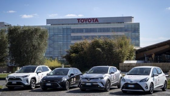 Flotta di Toyota per la Croce Rossa italiana