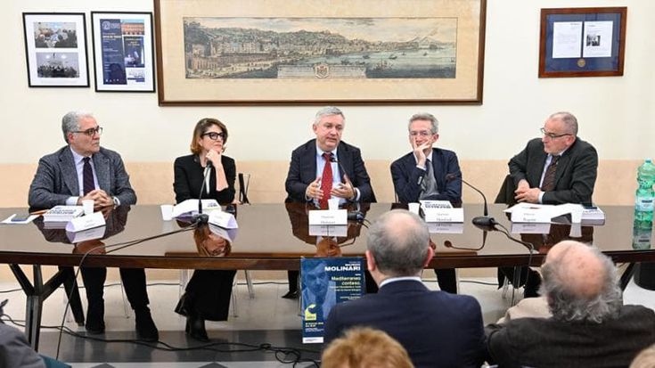 Molinari racconta il Mediterraneo Manfredi: serve una rete delle città