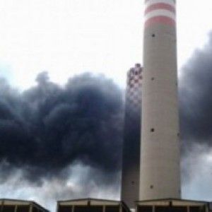 Incendio al petrolchimico<br />la Procura sequestra l'area