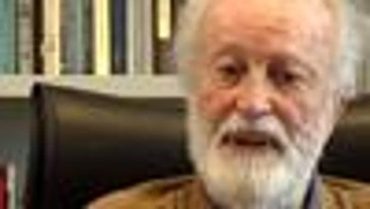 Il Cavaliere "incartato" che paralizza il Paese