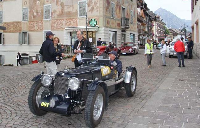 Coppa d’Oro delle Dolomiti, l’auto d’epoca fa spettacolo