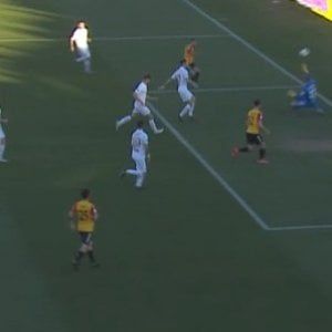 Serie B: il Benevento non sbaglia mai, lo Spezia stacca il Crotone