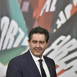 Toti: "A Silvio non servono leggi ad personam e resteremo opposizione"