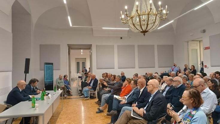 Nogaro e Broccoli, il vescovo e il comunista. Cacciari: “Sono stati il seme, tocca a noi coltivarlo”