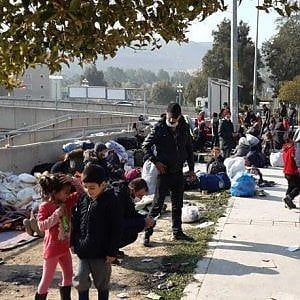 Izmir, il dramma dei migranti siriani, fra il sogno dell'Europa e l’ostilità dei "fratelli" turchi