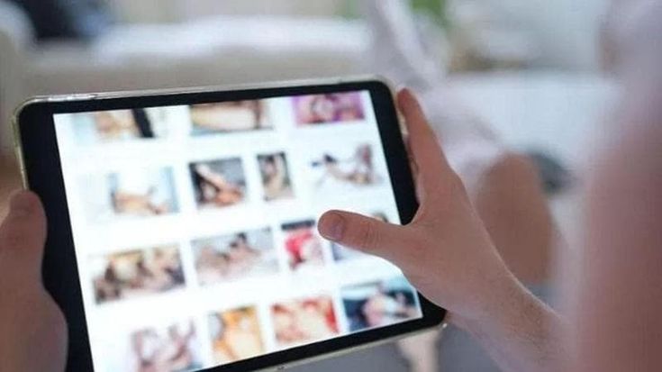 Siti porno, verifica dell’età a singhiozzo: quasi tutti eludono il divieto. Pronte le sanzioni