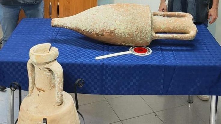 Nascondeva in casa anfore di epoca romana, denunciato sub di Palinuro