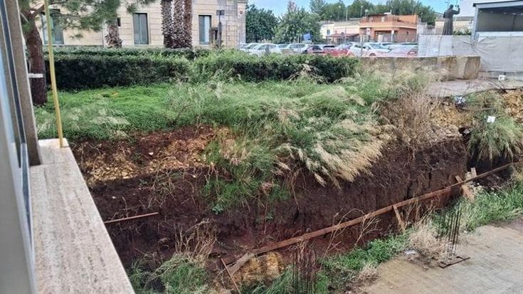 Pronto soccorso allagato a Scorrano dopo nubifragio. Il Comitato: “Cantiere incompleto e pericoloso”