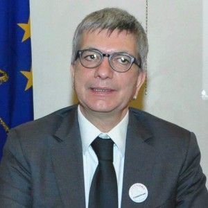 Vendola: "Le primarie uno tsunami, Decaro sar&agrave; il sindaco giusto per Bari"