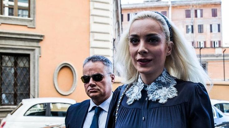Forza Italia non accetta più i forfait di Marta Fascina: “Paghi per le assenze”