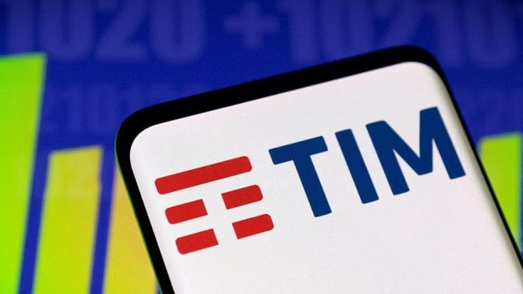Gli operatori scrivono al governo contro la vendita della rete Tim “Svantaggi per la concorrenza”