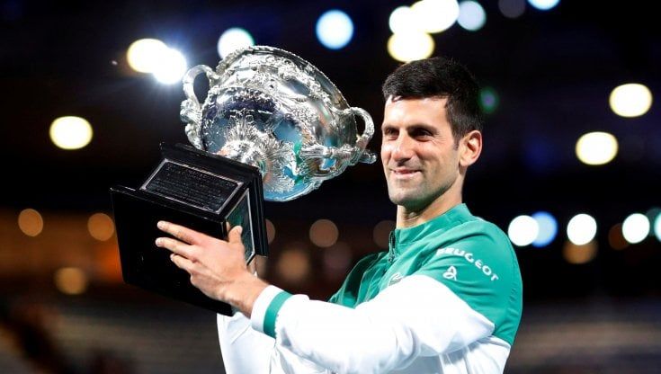 Djokovic dovrà vaccinarsi se vorrà giocare gli Australian Open