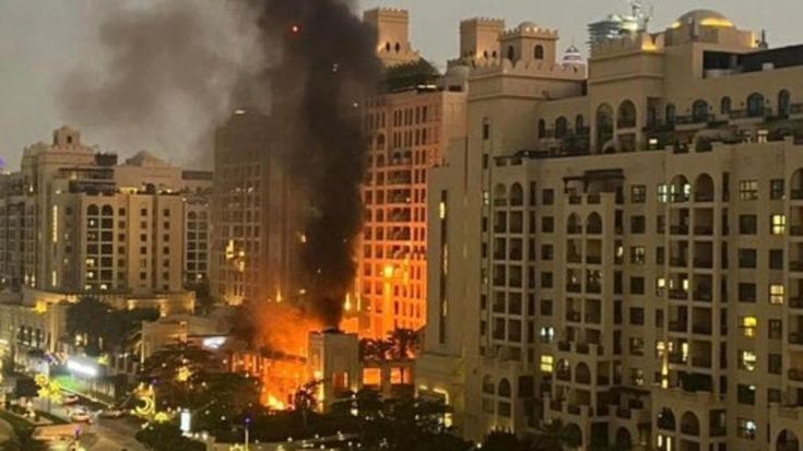 Il Golfo, raid sul lusso di Dubai. Kuwait, colpita la base con gli italiani