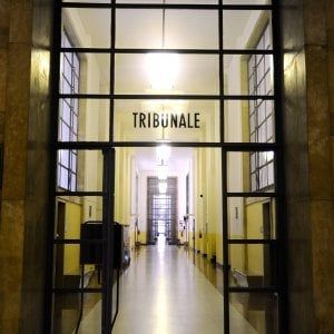Mobbizzata sul lavoro al rientro della maternità? Nove anni di processi non sciolgono il dubbio