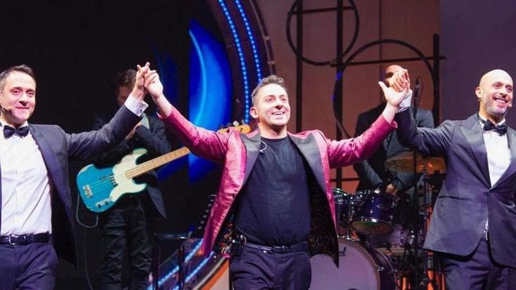Napoli, applausi per Francesco Cicchella: ritorno al futuro all’Augusteo
