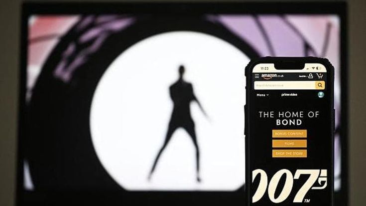 Parte il casting per il James Bond del futuro: in lizza anche Turner ed Elordi