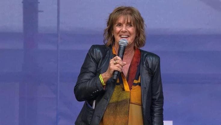 Una piazza per l'Europa, Lella Costa: "La nostra patria è il mondo, lo scrisse già Seneca"