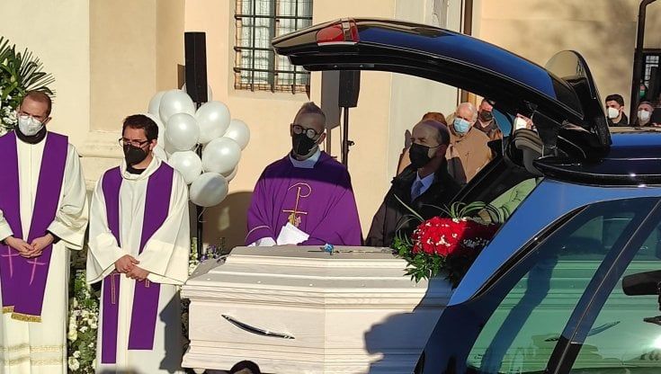 La mamma di Lorenzo: "Quei 100mila studenti in piazza, una carezza per mio figlio"