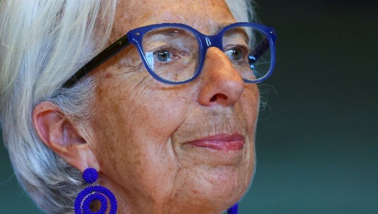 Le Borse di oggi, 15 giugno. I listini Ue chiudono deboli dopo Lagarde "falco". Ma scende lo spread