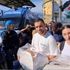 Sfogliatelle agli agenti e scudi abbassati, spunta la voglia di riconciliazione
