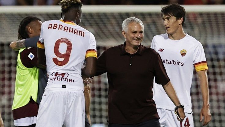 Roma, Mourinho: "Era impossibile non vincere questa partita"