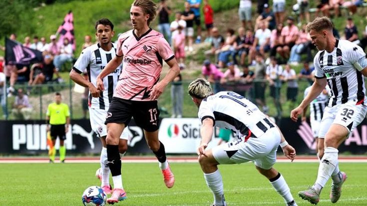 Johnsen scommette sul Palermo: “Siamo più forti dell’anno scorso”