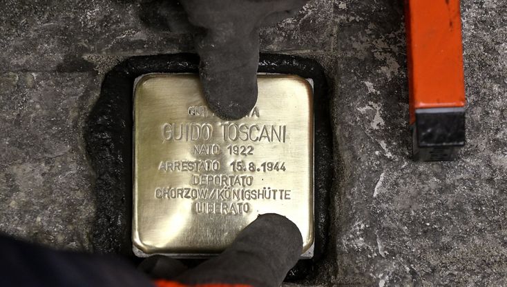Giorno della Memoria: a Parma la posa delle pietre d'inciampo - foto