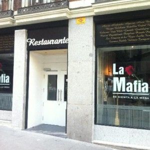 Ristoranti targati mafia in Spagna, il Touring club li cancella dalla guida