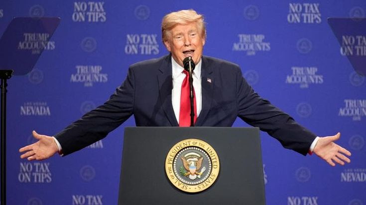 Da Las Vegas Trump evoca lo spettro del comunismo sulle primarie dem: “Vogliono alzarvi le tasse”
