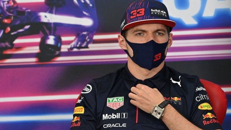 F1, scintille tra RedBull e Mercedes: le accuse su ali mobili e motori infiammano il Gp del Qatar