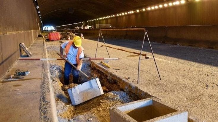 Solo 4 operai al lavoro ogni giorno nel sottopasso Lingotto: riapertura annunciata a fine settembre