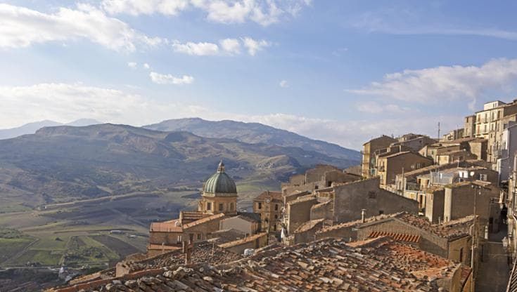 Alla scoperta delle Madonie che profumano già d’autunno, tra funghi, formaggi e trattorie senza tempo