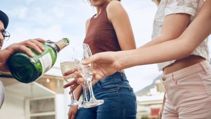 Champagne, crescita record: previsto +64% entro il 2032