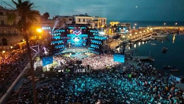 Battiti Live, a Bari sarà una parata di star: il lungomare chiude una settimana
