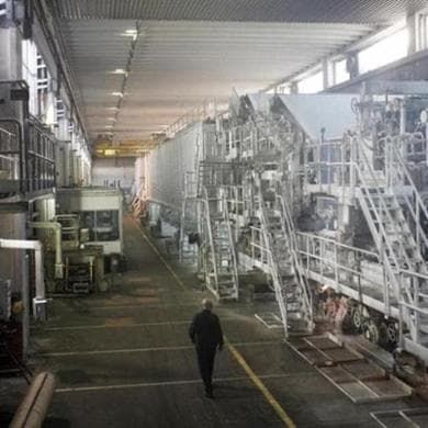 Il cinese Li, razzista anticinese. Fabriano, futuro di champagne