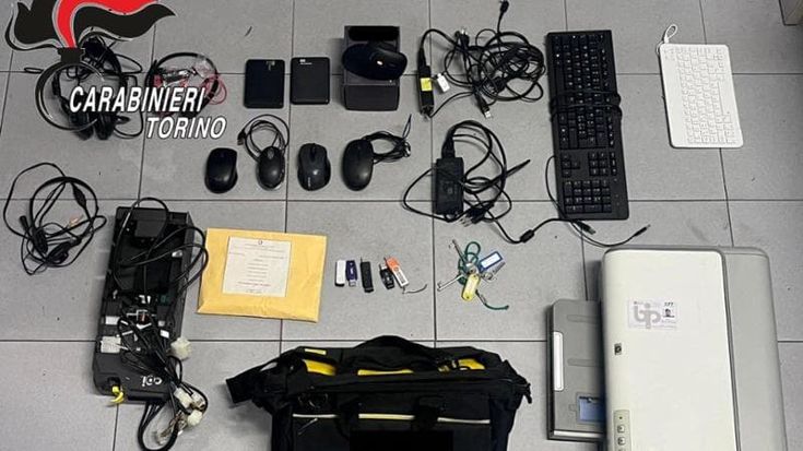 Il ladro “ripetente” delle scuole colpisce ancora: arrestato per la seconda volta in un mese