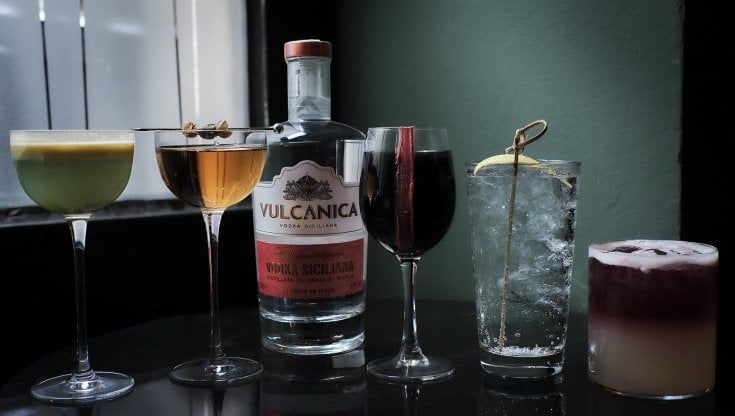 Nasce Vulcanica, la vodka distillata dai grani antichi dell'Etna