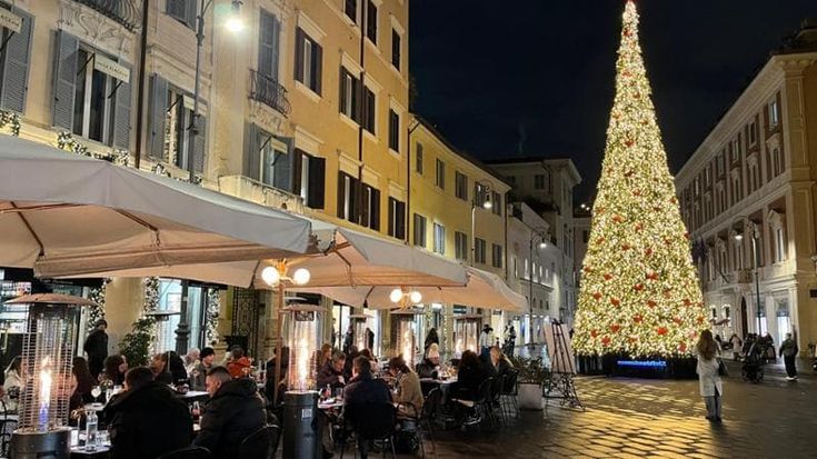 Natale con la Ztl fino alle 20, commercianti furiosi: “Pronti alla serrata”