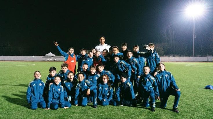 Il Como vieta i colpi di testa per i bambini della Academy: “La nostra priorità è la loro salute”