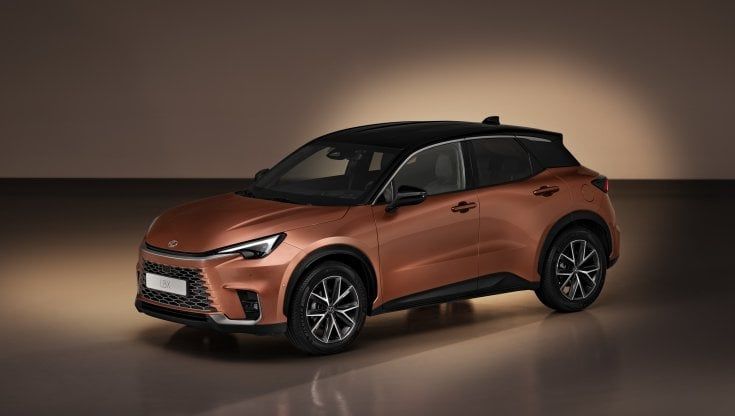 Lexus, formula LBX: il lusso del crossover in formato ridotto