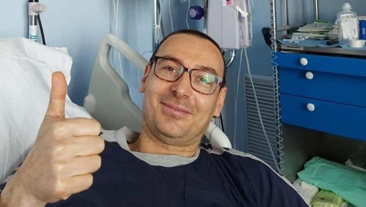 Un ragazzo inglese gli dona il midollo: dopo la mobilitazione social ora Fabrizio può battere la leucemia