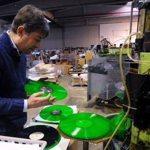 Rimbalzo dell'industria a febbraio: salgono ordinativi e fatturato 
