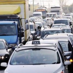 Liguria, la scadenza di pagamento del bollo auto slitta a luglio