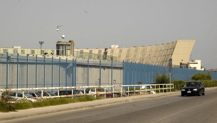 Detenuto si toglie la vita nel carcere di Sollicciano