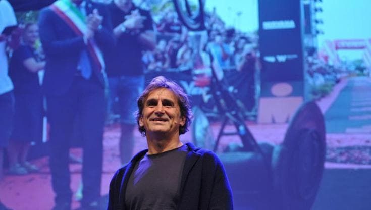 Zuppi ricorda Zanardi: “Ha trasformato una tragedia in opportunità, è il metodo del Padreterno”