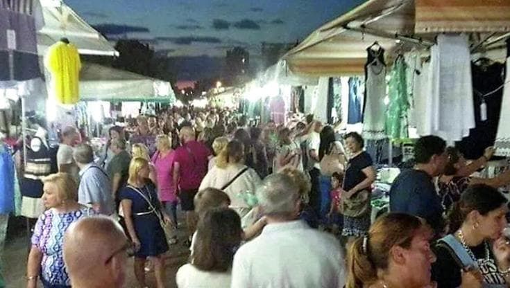 Estate a Bari, salta l’apertura serale dei mercati: Comune e operatori divisi. “Orari sbagliati”