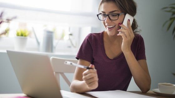 Basta call center e porta a porta, ora c'è il web