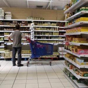 Ruba del Parmigiano reggiano al supermercato: in carcere per un anno e quattro mesi